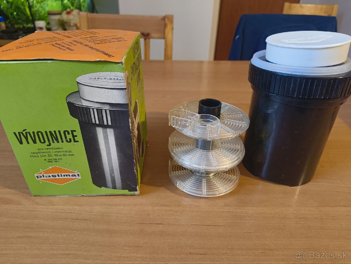 Výbava pre analógovú fotografiu - 12