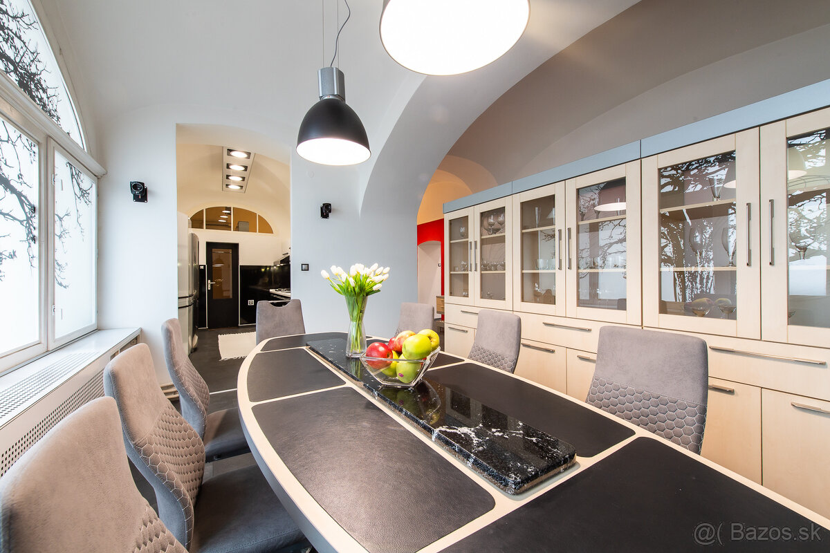 Na predaj 2 izbový byt, centrum - Košice, Hlavná - 12