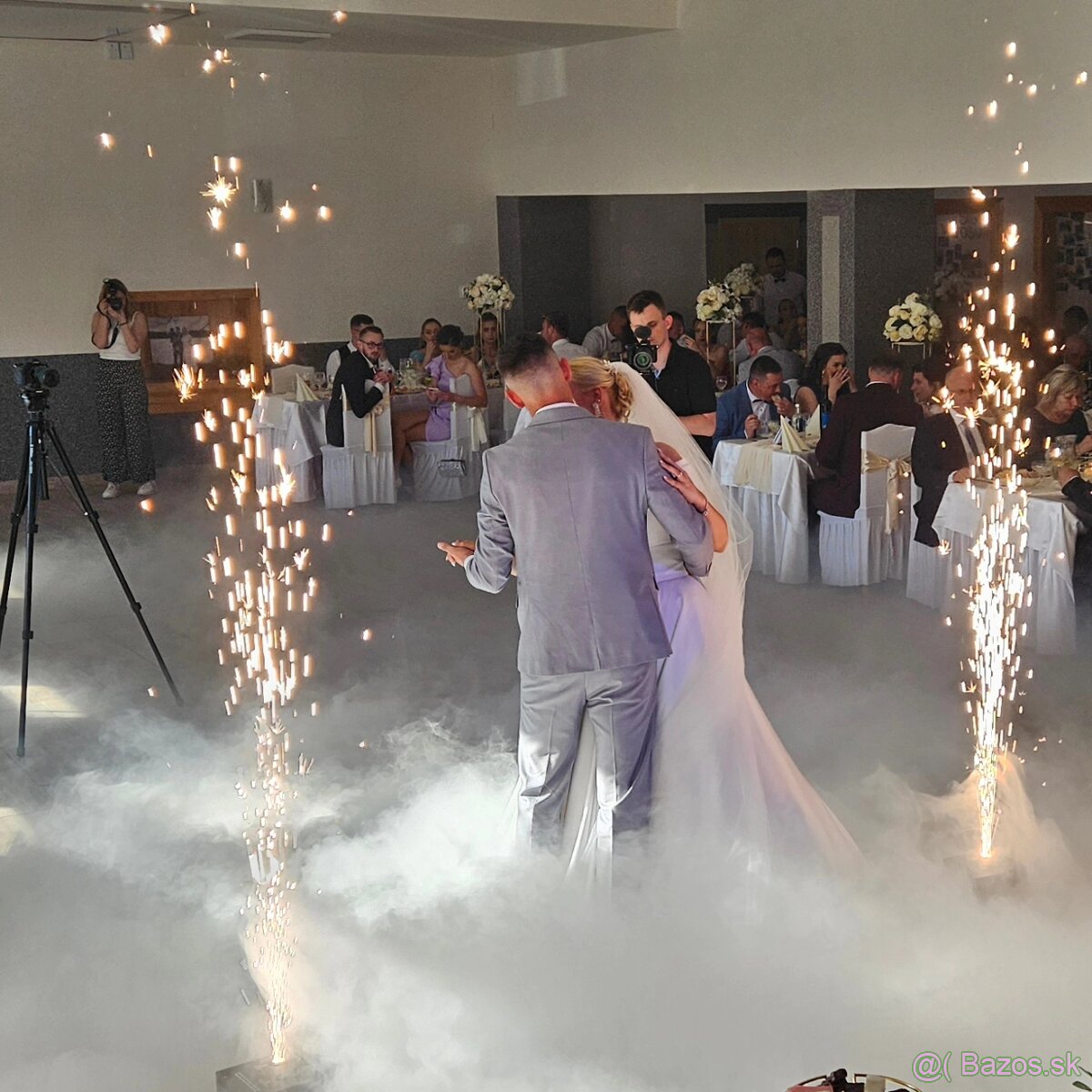 Plazivý dym a studene iskry, tanec v oblakoch - 12