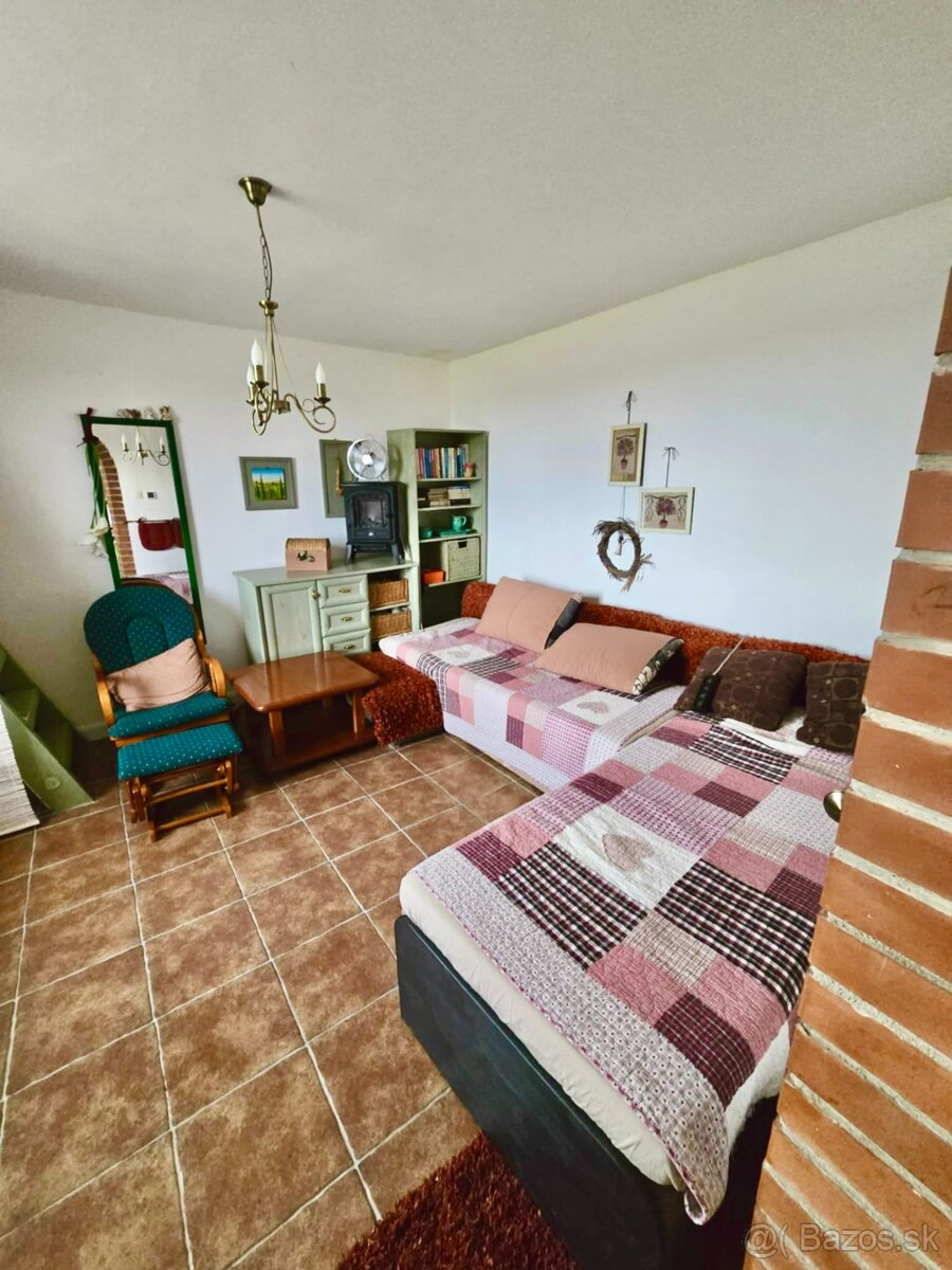 Chata s panoramatickým výhľadom po rekonštrukcii - 12