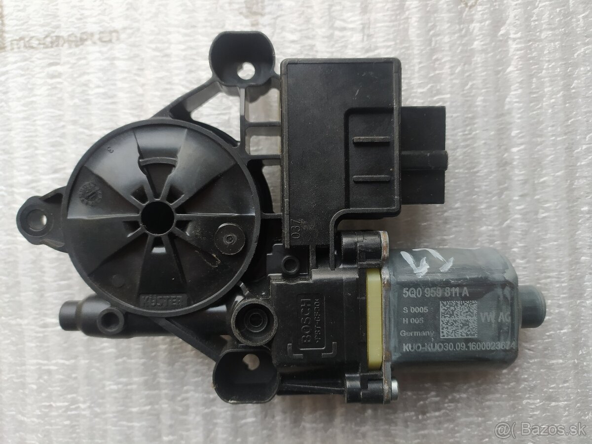 Motorček stahovania okná Škoda Octavia 3 Rapid VW Golf 7 - 12