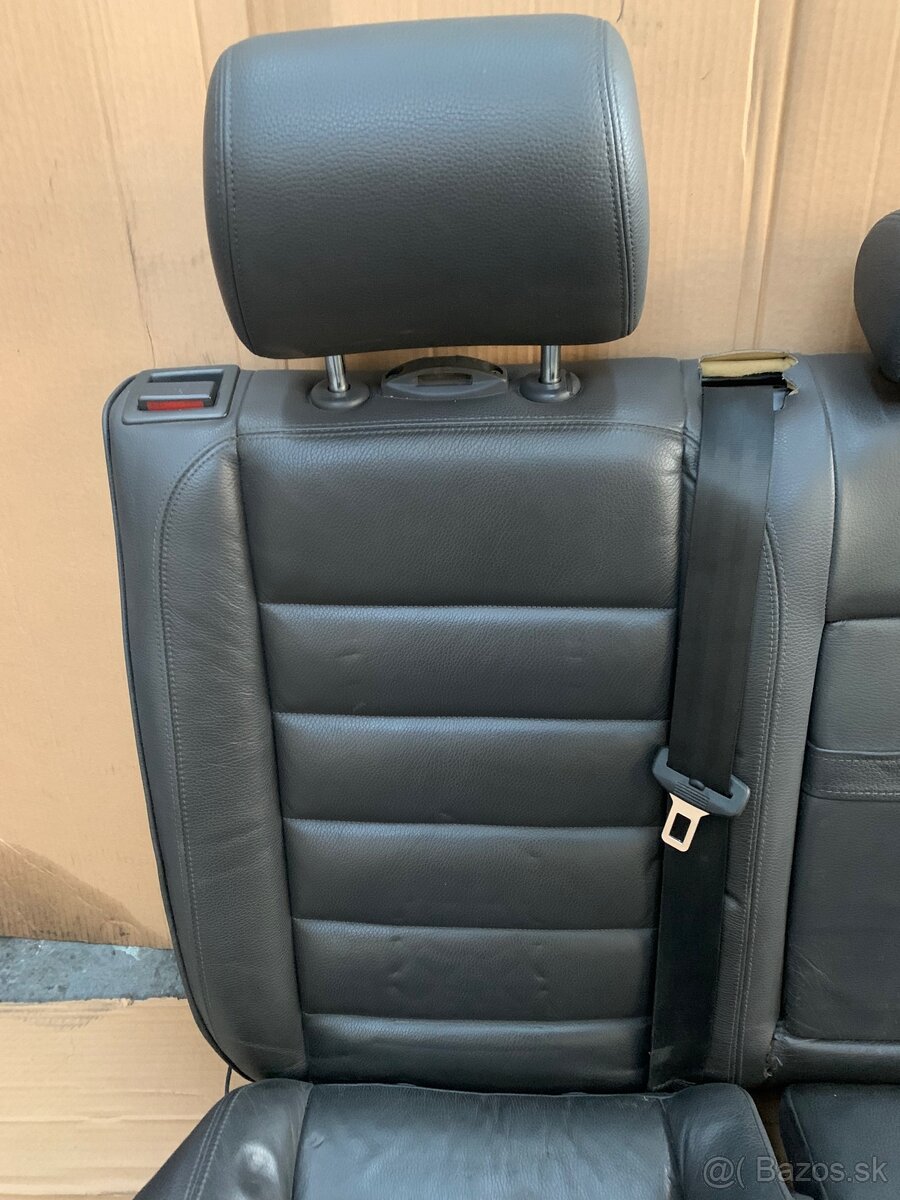 Sedadla Touareg 1 - 12