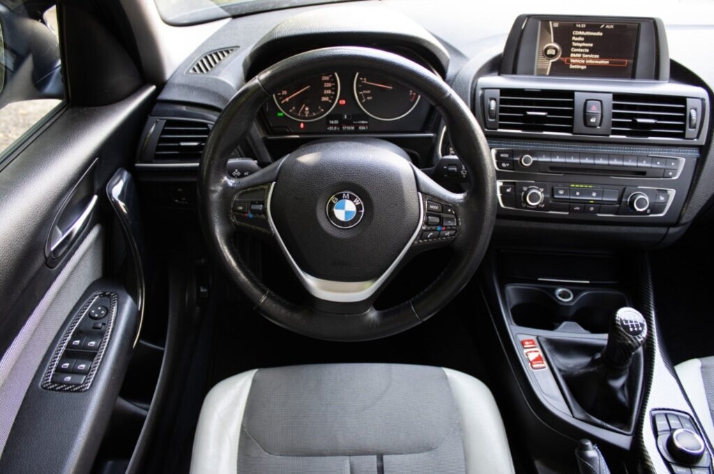 BMW 116i z roku 2011 - 12