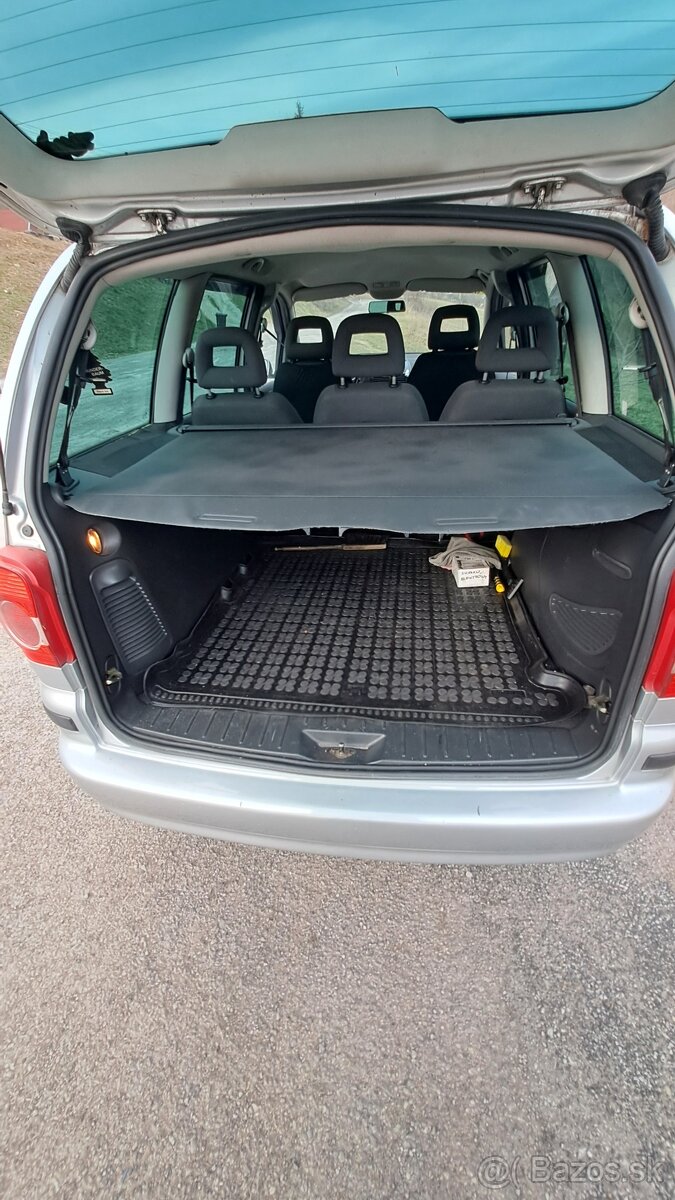 Volkswagen Sharan 1.9 tdi 96kw - 12