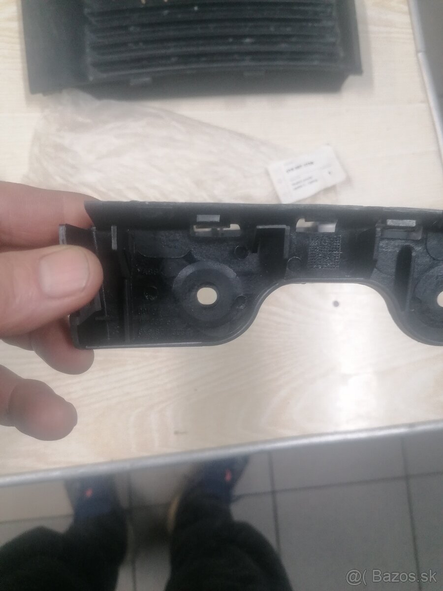 Lišta, Držiaky, zaslepka Naraznika Fabia1, L. - 12