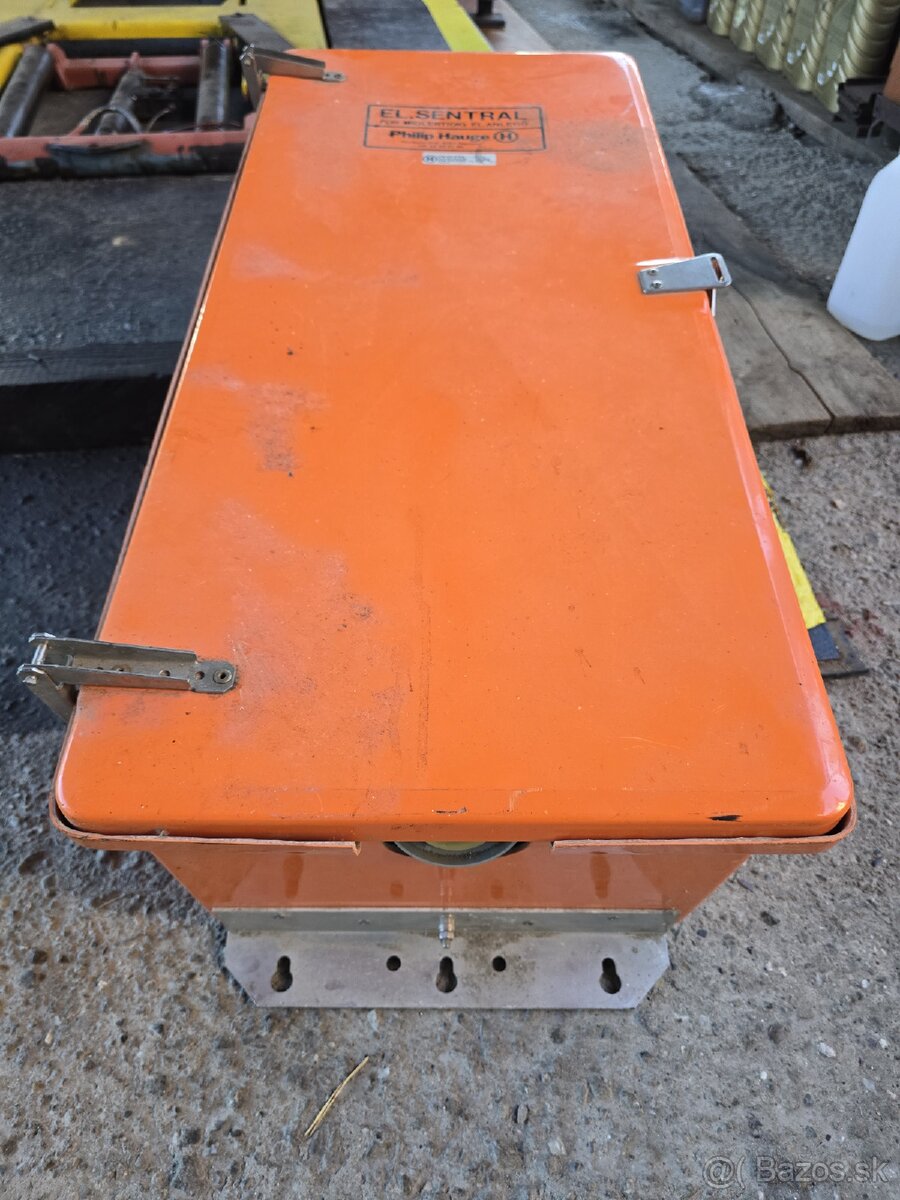 Antonik elektricky rozvadzač - 12