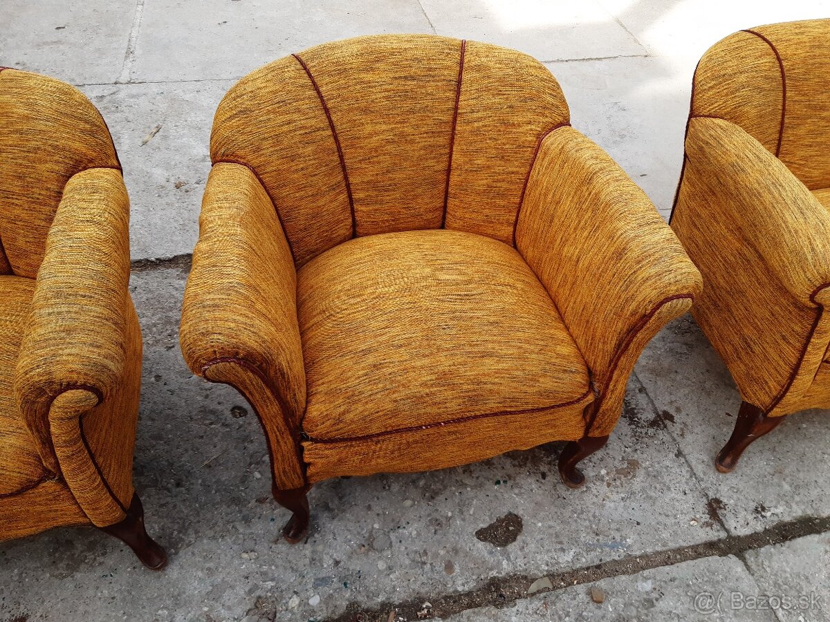 predám gauč a kreslá, taburetky - 12