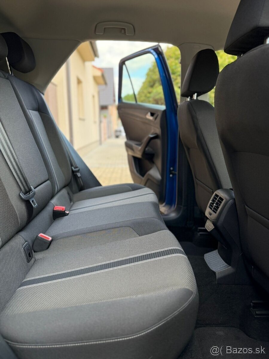 VOLKSWAGEN T-ROC 2.0 TDI EVO M6 - 12