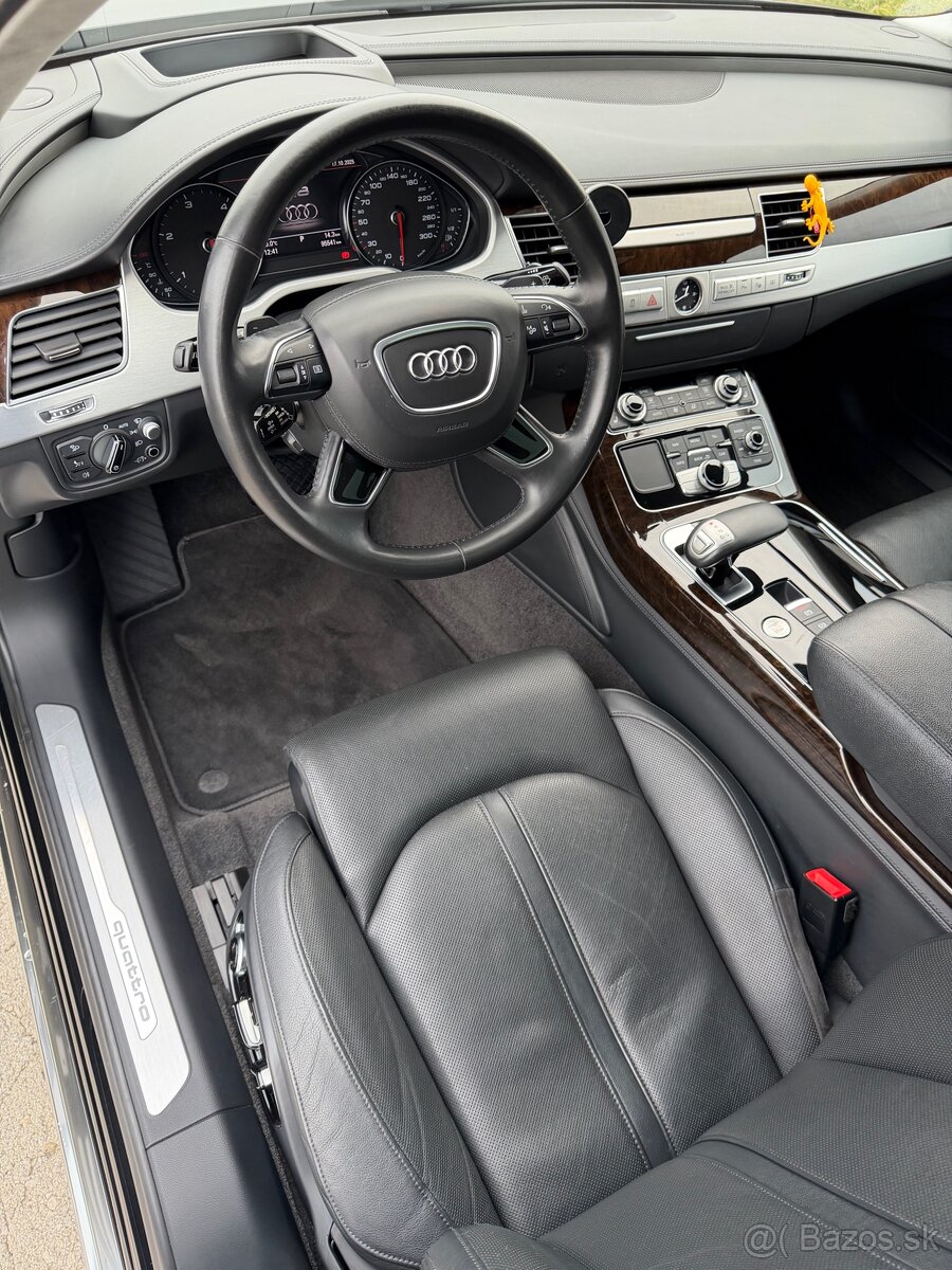 Audi A8 - 12