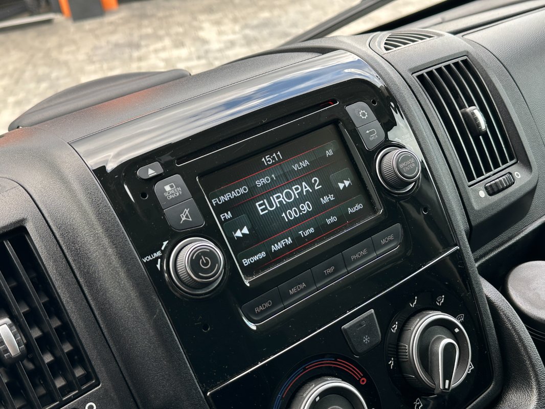 Fiat Ducato 2.3 MultiJet 8-Miestne - 12