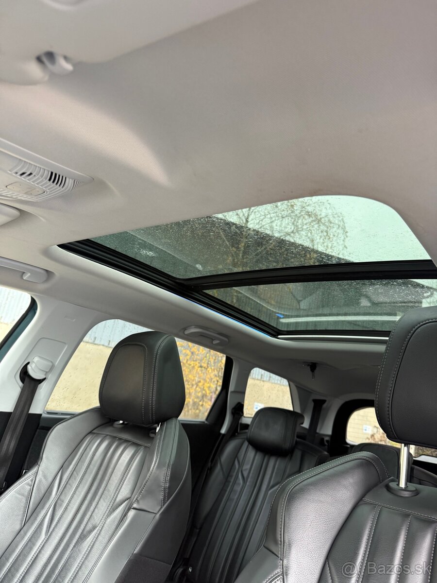 Peugeot 5008 2018 1.6(121kw) A/T 7 miest - 12