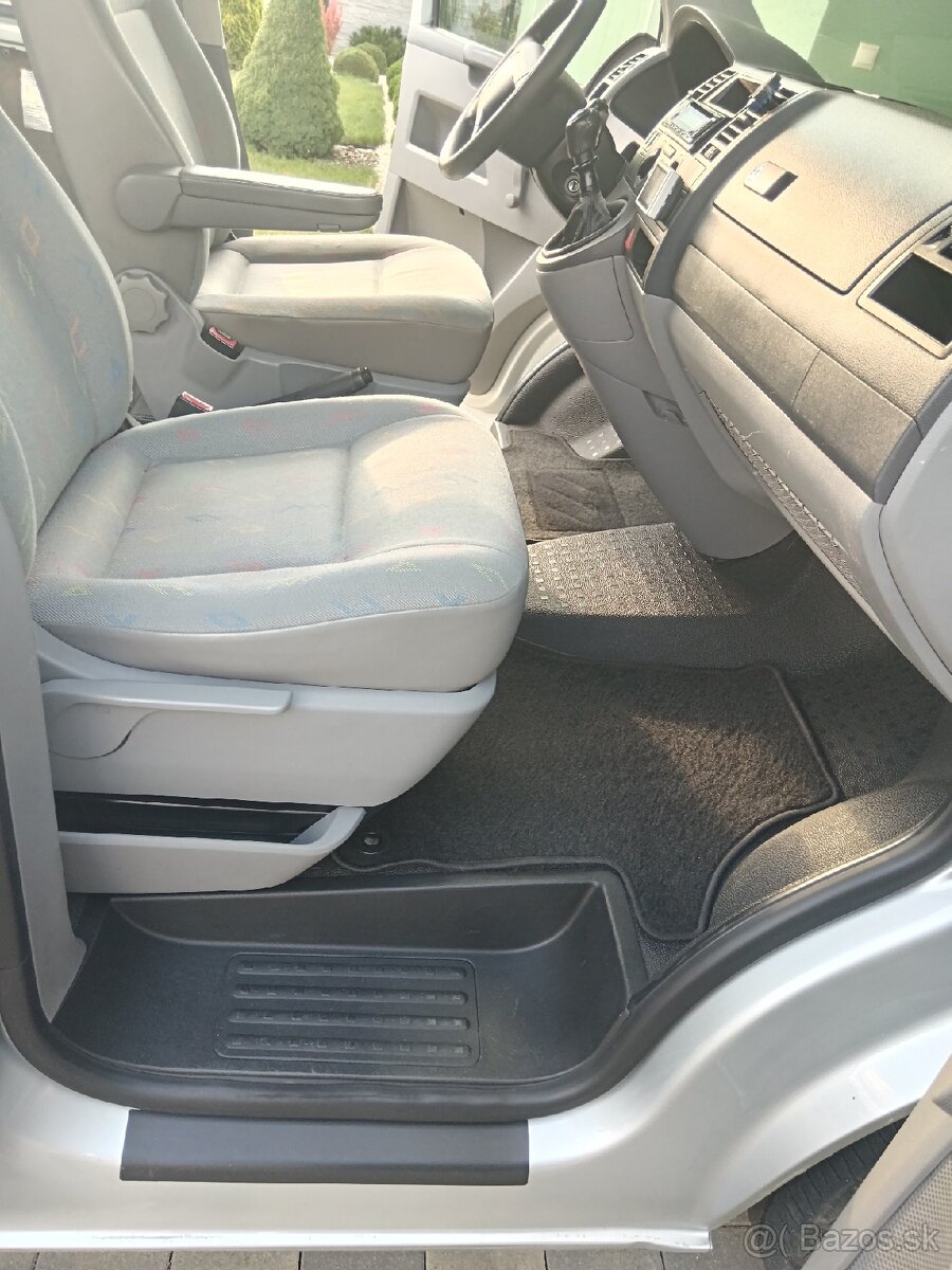 Predám dodávku vw transporter T5 77kw 1.9tdi - 12