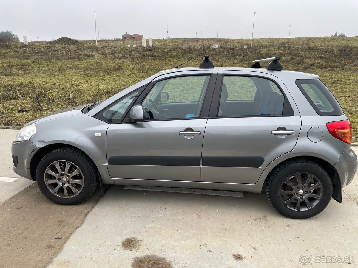 Suzuki SX4 - 12