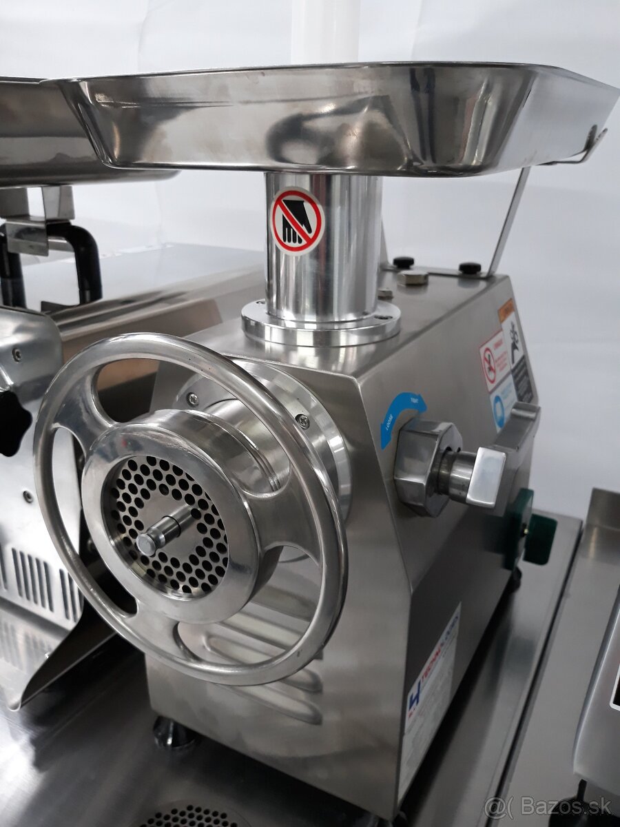 Mlynček na mäso 22 Mäsiarský vlček rezačka mäsa 22 - 12