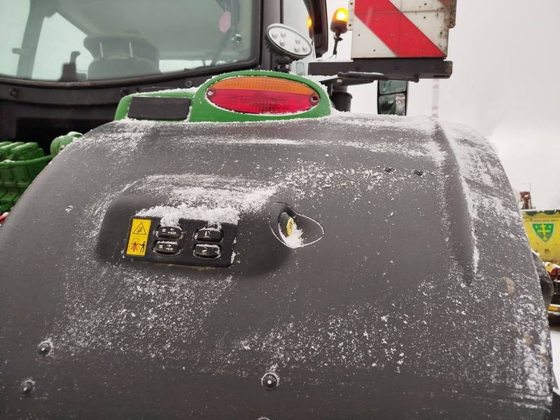 Traktor JOHN DEERE 6R250 - 12