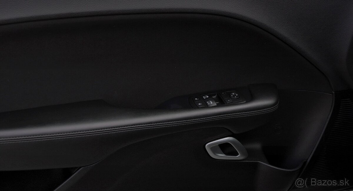 Dodge Challenger 5,7 V8 HEMI R/T - 12