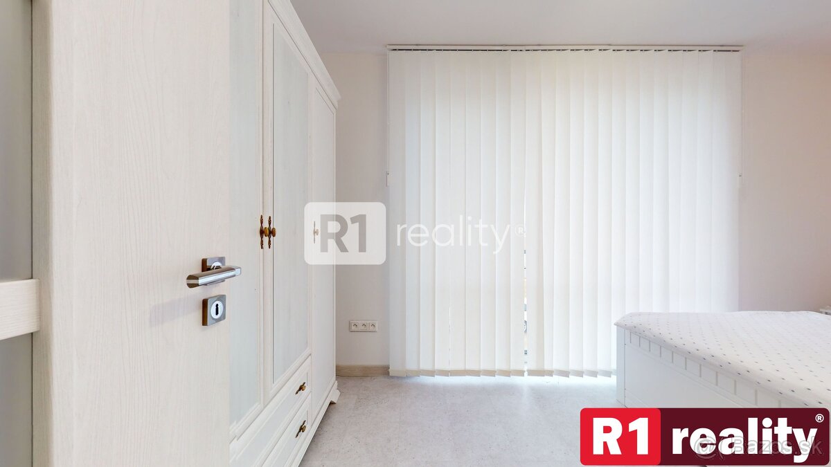 „Váš domov medzi prírodou a eleganciou" /Pekné 4 izbové býv - 12