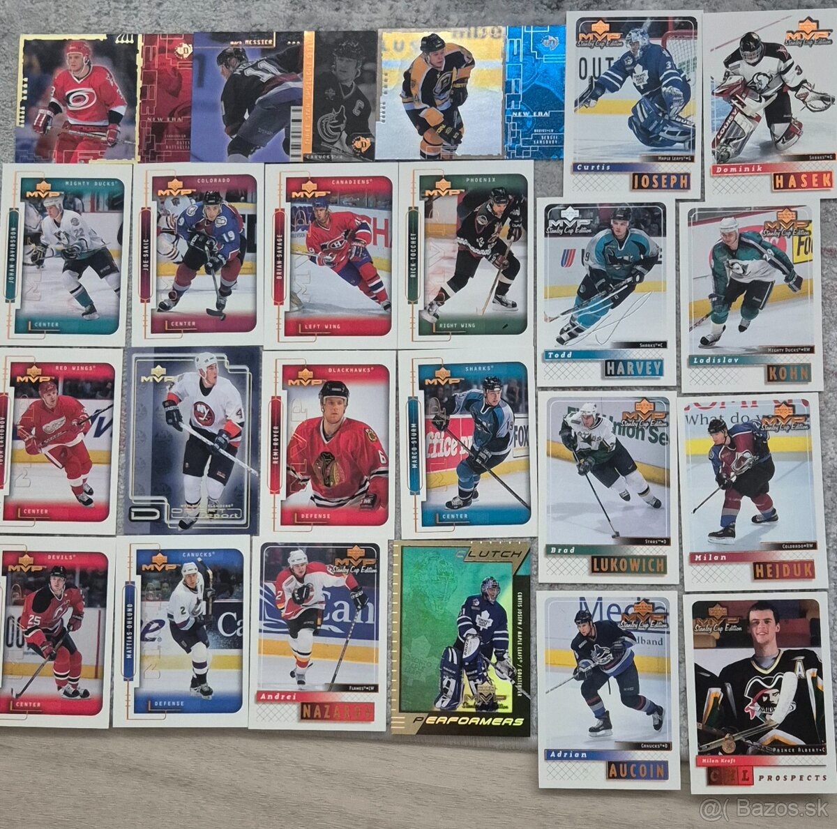 Hokejové kartičky - 12