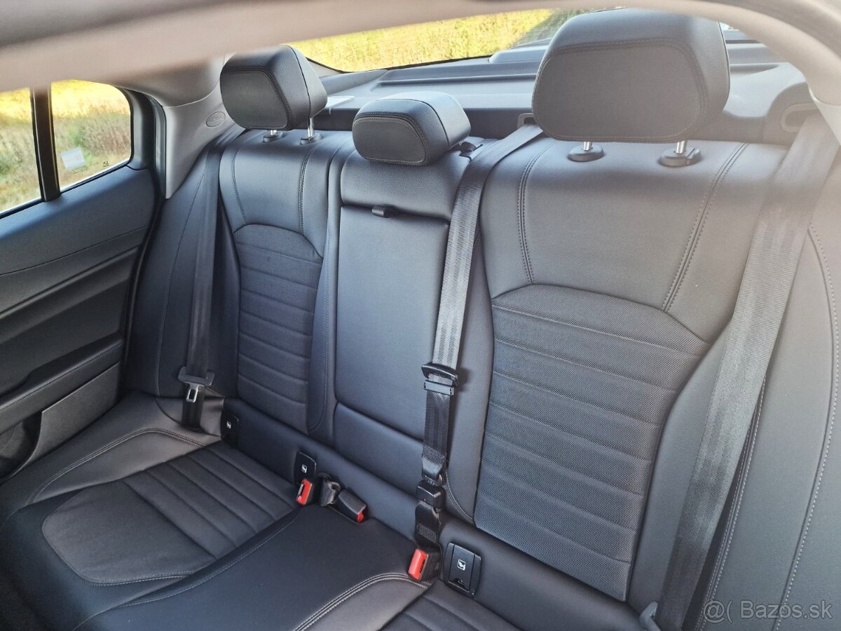 Giulia 2.0GME 147KW AT8 Dovoz z CZ Plná servisná - 12