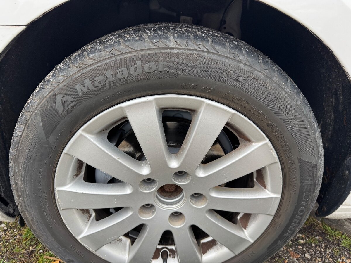 Škoda octavia 1.6tdi - 12