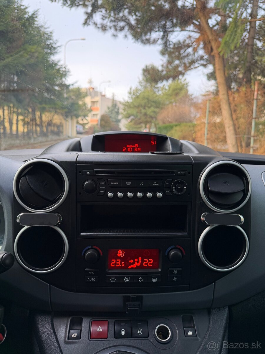 CITROEN BERLINGO MULTISPACE 1,6 HDI PRVÝ MAJITEĽ - 12