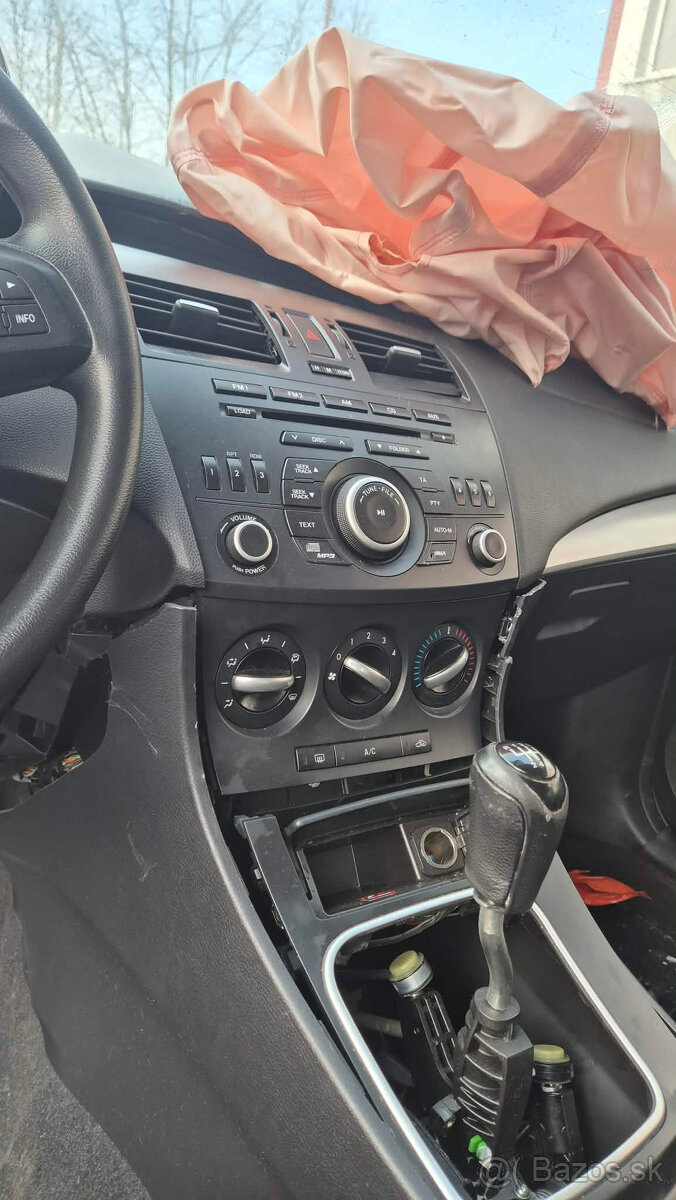 Mazda 3 1,6CiDT 85kw kód motora: Y6 - 12