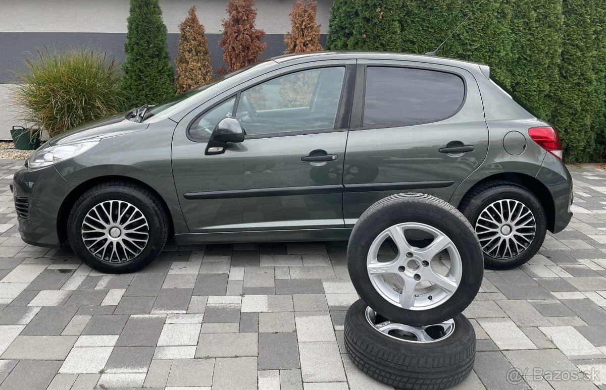 Peugeot 207 1.4 54kw M6  2009 126 300km - 12