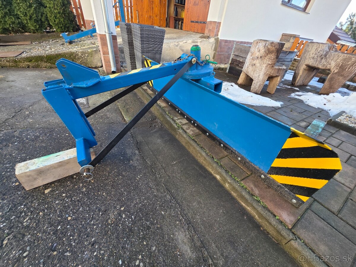 Malotraktor+príslušenstvo - 12