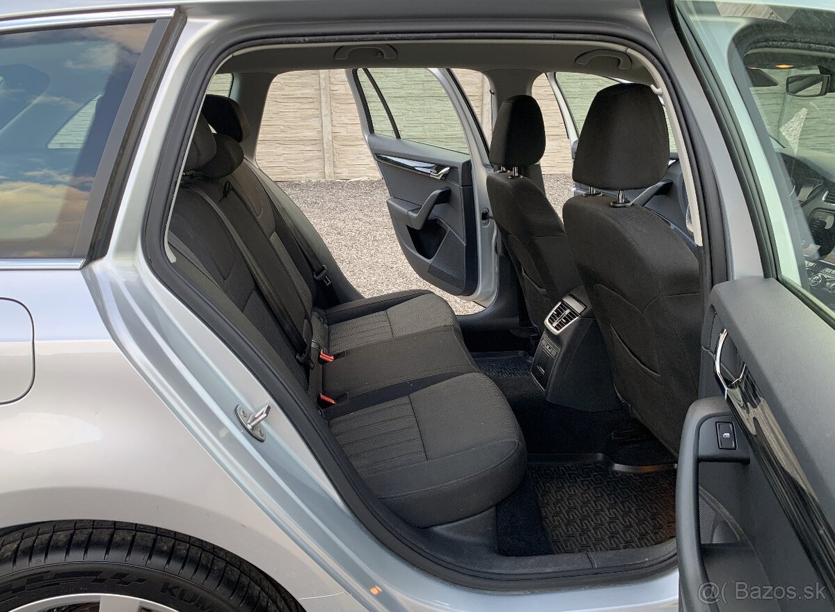 ŠKODA OCTAVIA COMBI 1.6 TDI 115K STYLE SR - 12