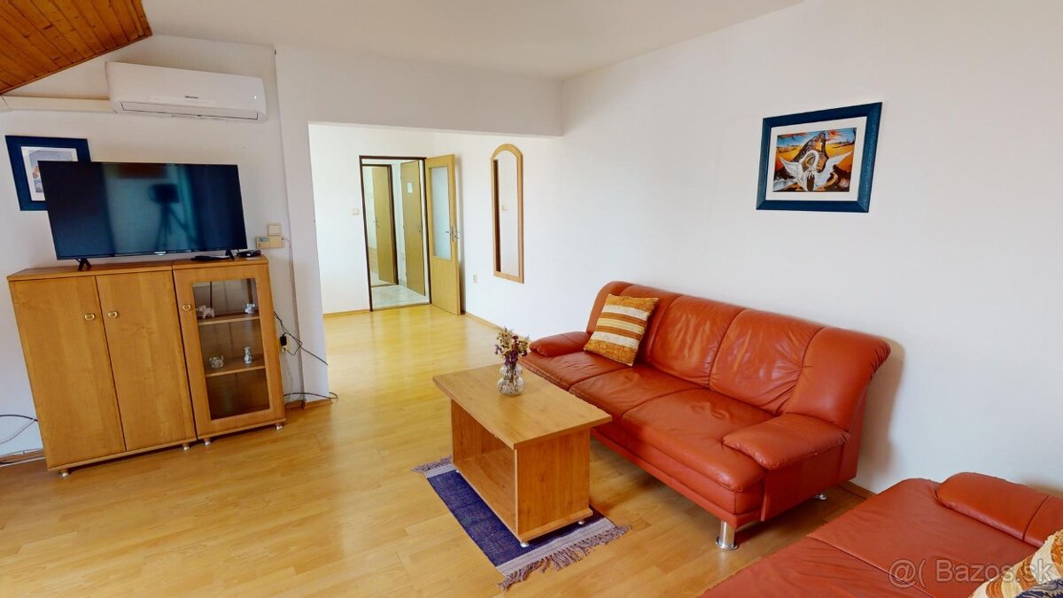 REZERVOVANE -OILKA: NA PRENÁJOM VEĽKOMETRÁŽNY 2-IZBOVÝ BYT - 12