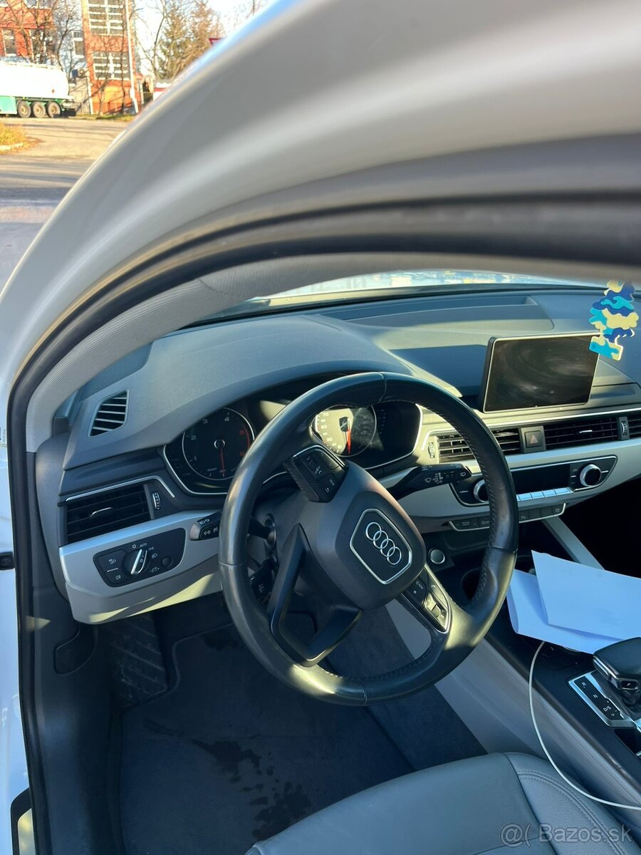 Audi A4 Avant 40 2.0 TDI quattro S tronic - 12