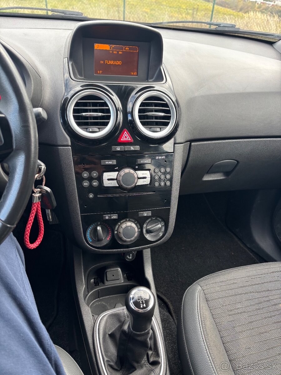 Opel Corsa 1.3 CDTI – klima, tempomat, polokoža - 12