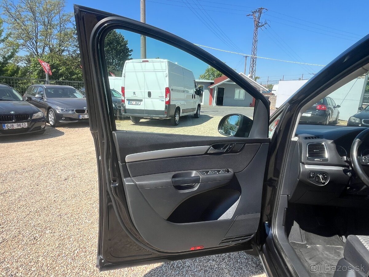 Volkswagen Sharan, 2.0TDI 85KW7.Míst - 12