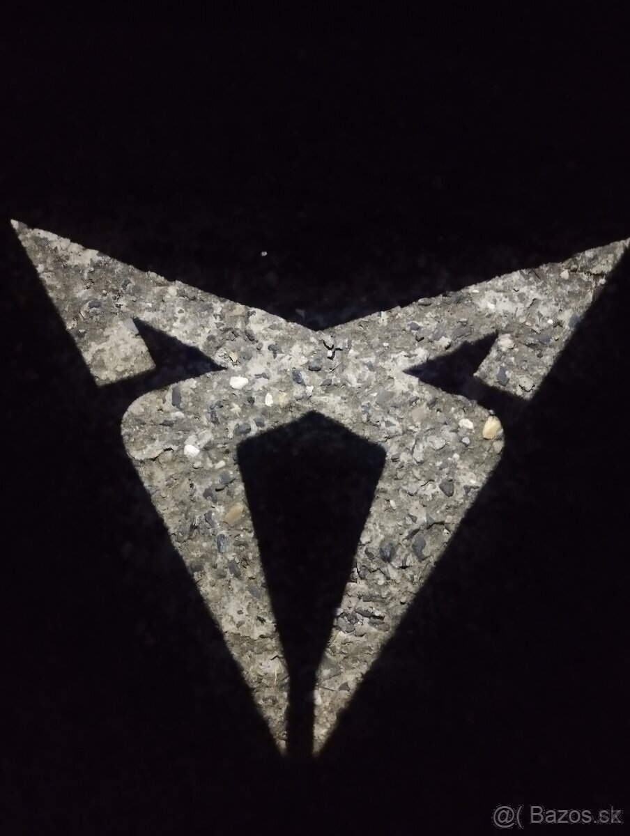 Cupra Formentor 1.5 TSI,sportovní sedadla + výfuk, 30tkm,DPH - 12