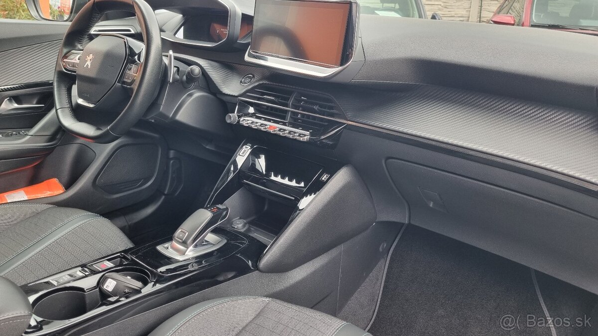 Peugeot 2008 1.5 BlueHDi 130 Allure Pack EAT8 - 12
