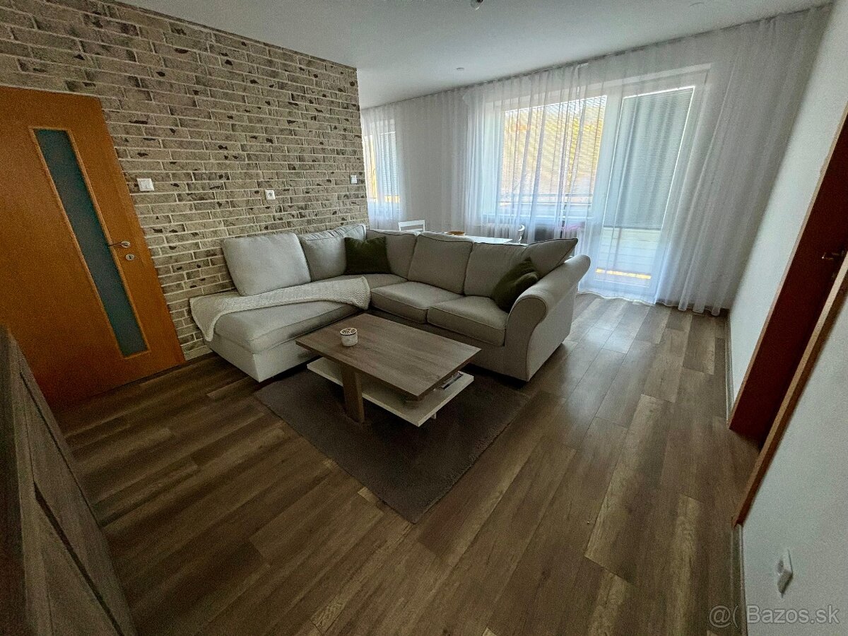Ponuka na prenájom: 3-izbový byt - 12