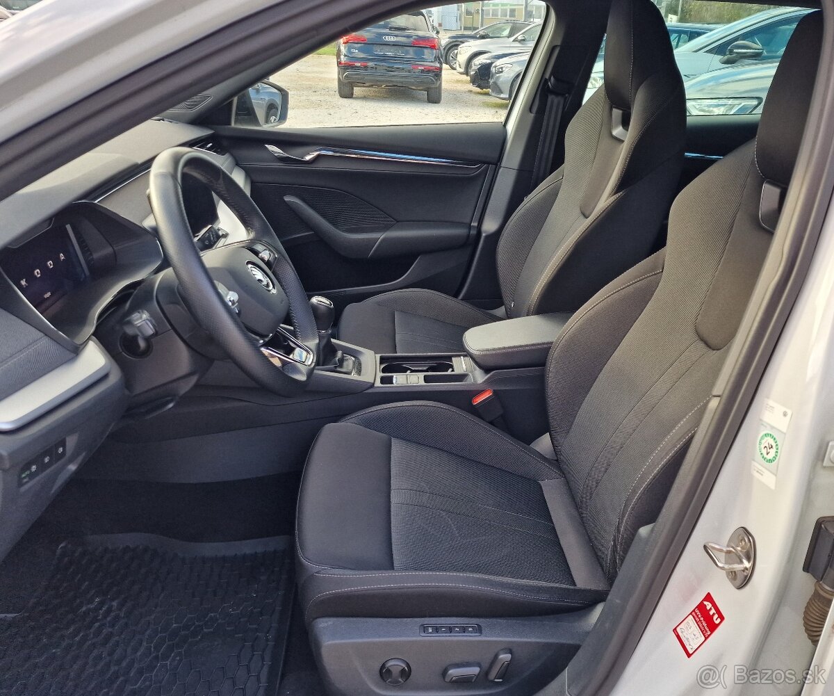 ŠKODA OCTAVIA COMBI 2.0 TDI SCR STYLE - 12