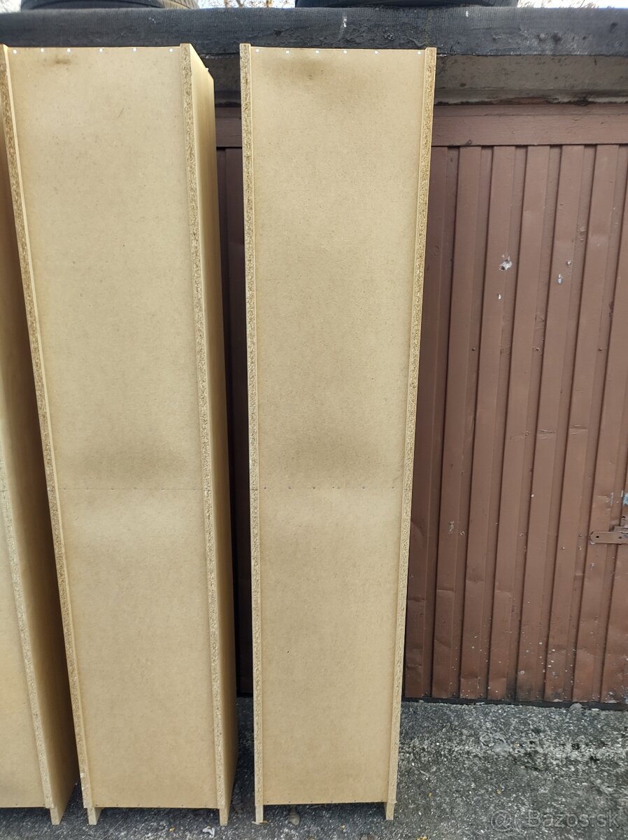 43 Knižnica Billy - 12