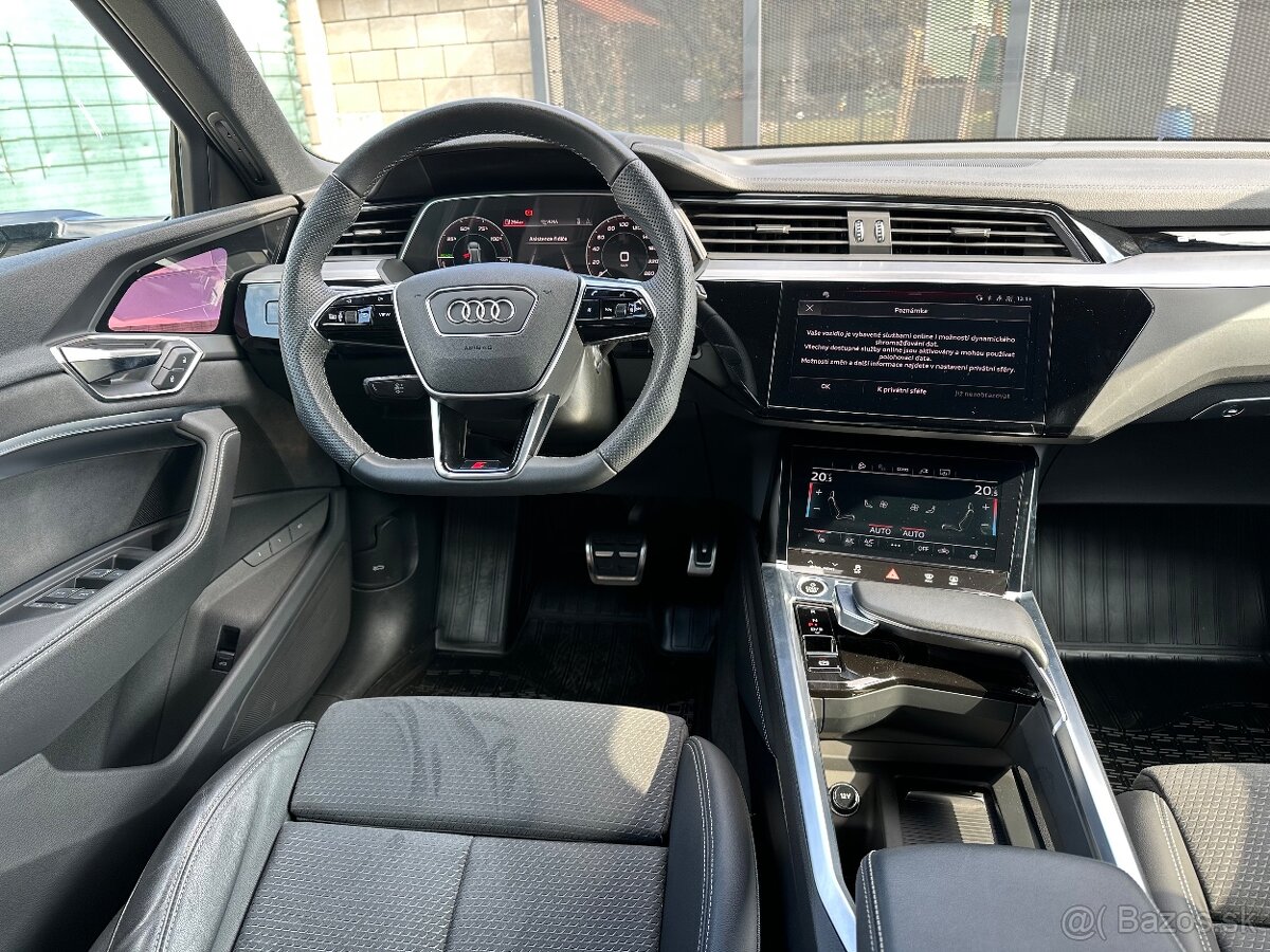 Audi Q8 e-tron 55 S line quattro - 12