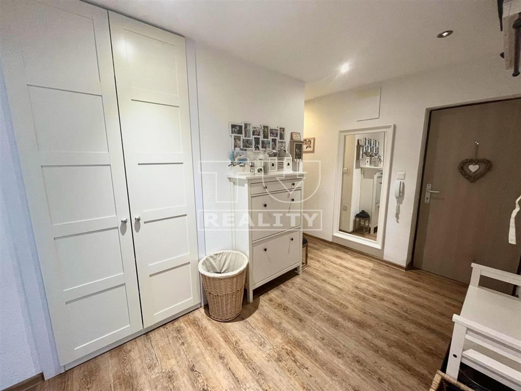 Na predaj nádherný zrekonštruovaný 3-izbový byt s... - 12