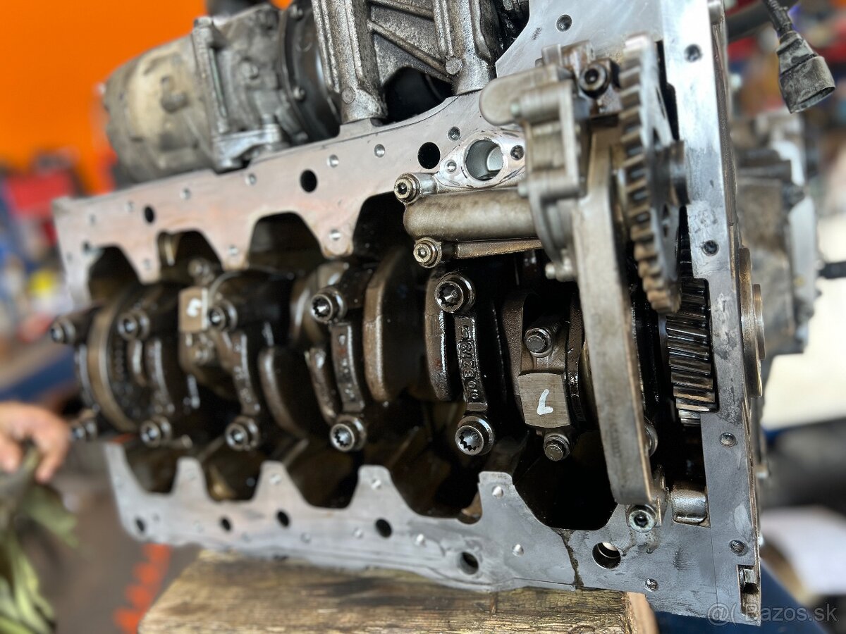 Hyundai Terracan - 12