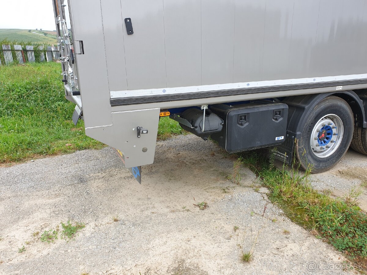 BODEX Posuvna podlaha 90-92 m3/7.7 ton- 8 mm podlaha - 12