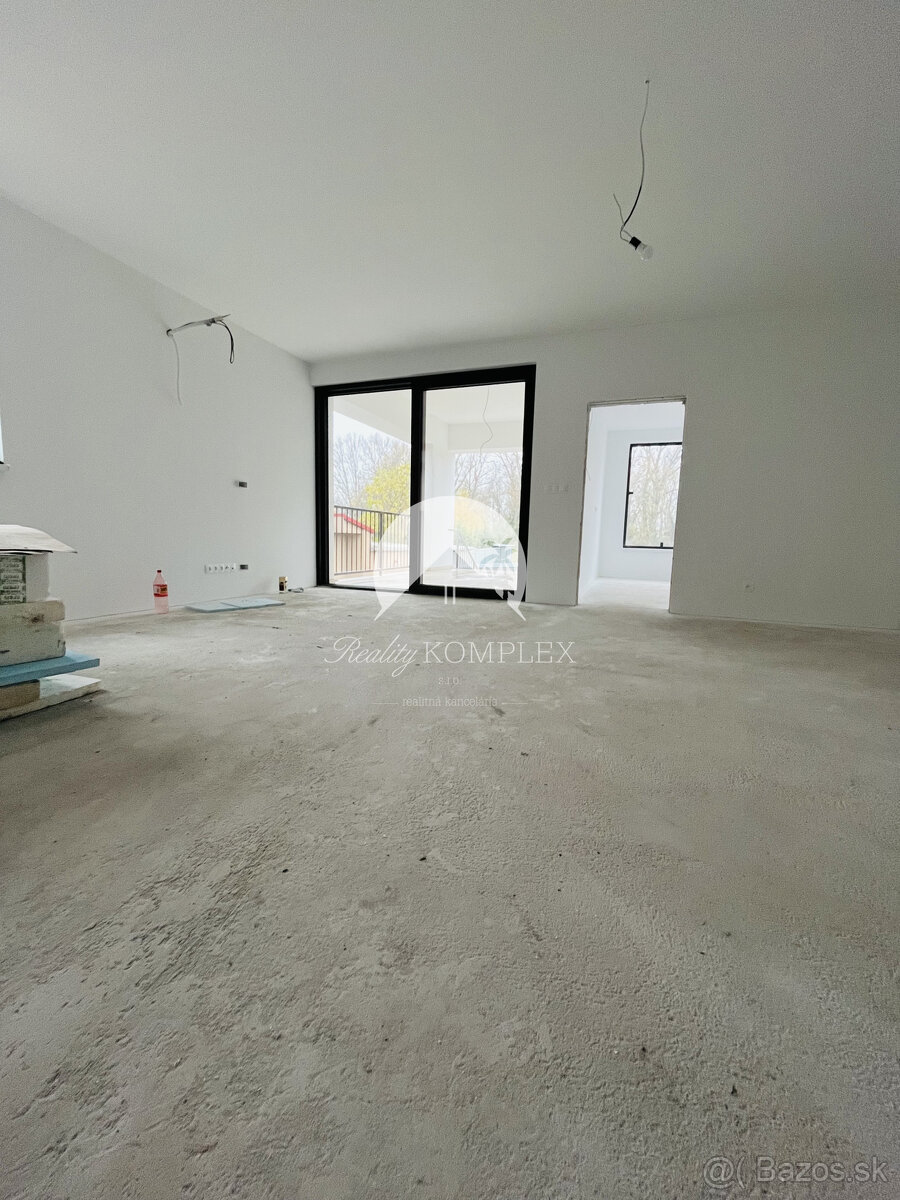 Reality KOMPLEX s.r.o., Vám ponúka na predaj moderný dvojdom - 12