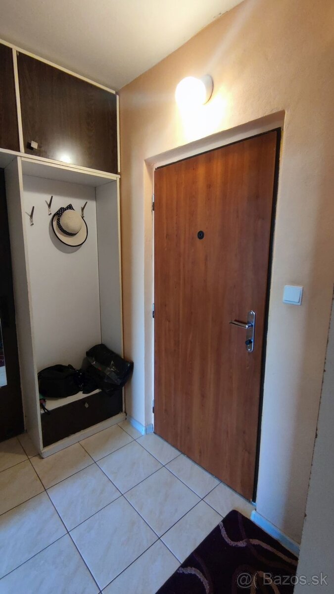 4 izbový byt s piatimi loggiami Zvolen Zlatý Potok - 12