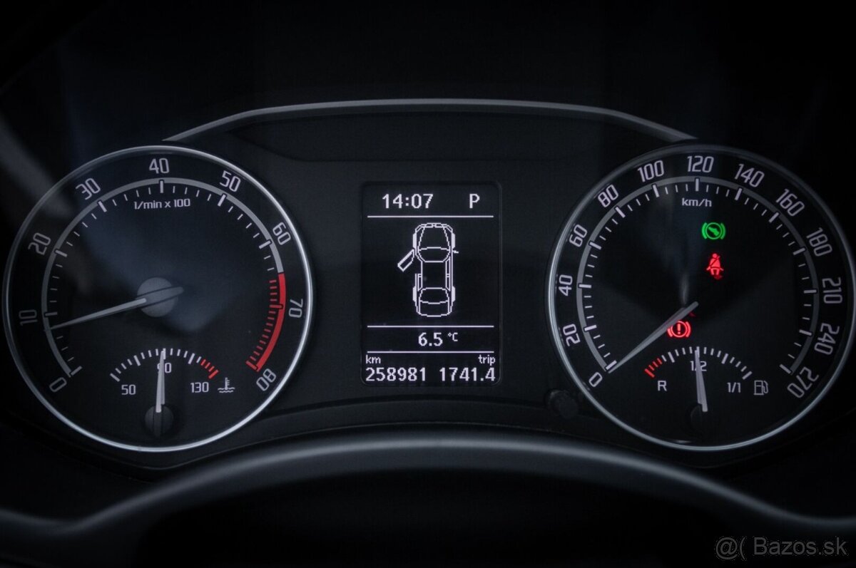 Škoda Octavia Combi RS 147kW DSG 2011 - 12