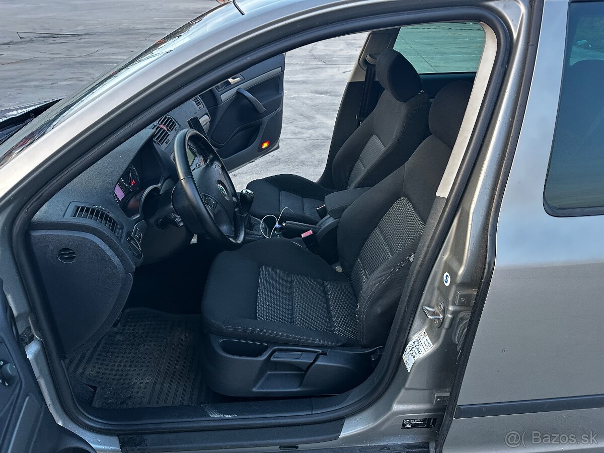ŠKODA OCTAVIA COMBI 1.9 tdi - 12