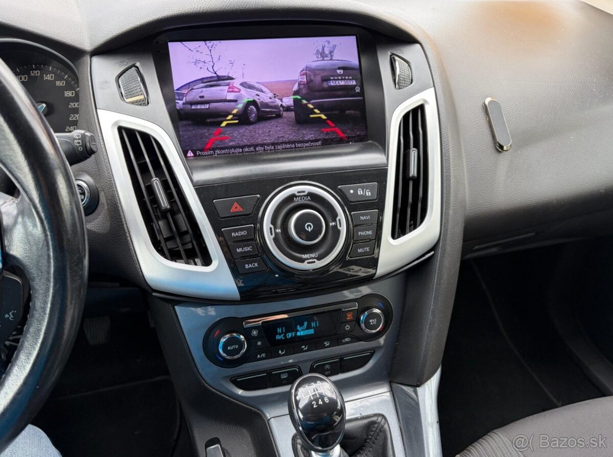 Ford Focus 1.6 EB 110kw TOP VÝBAVA - 12