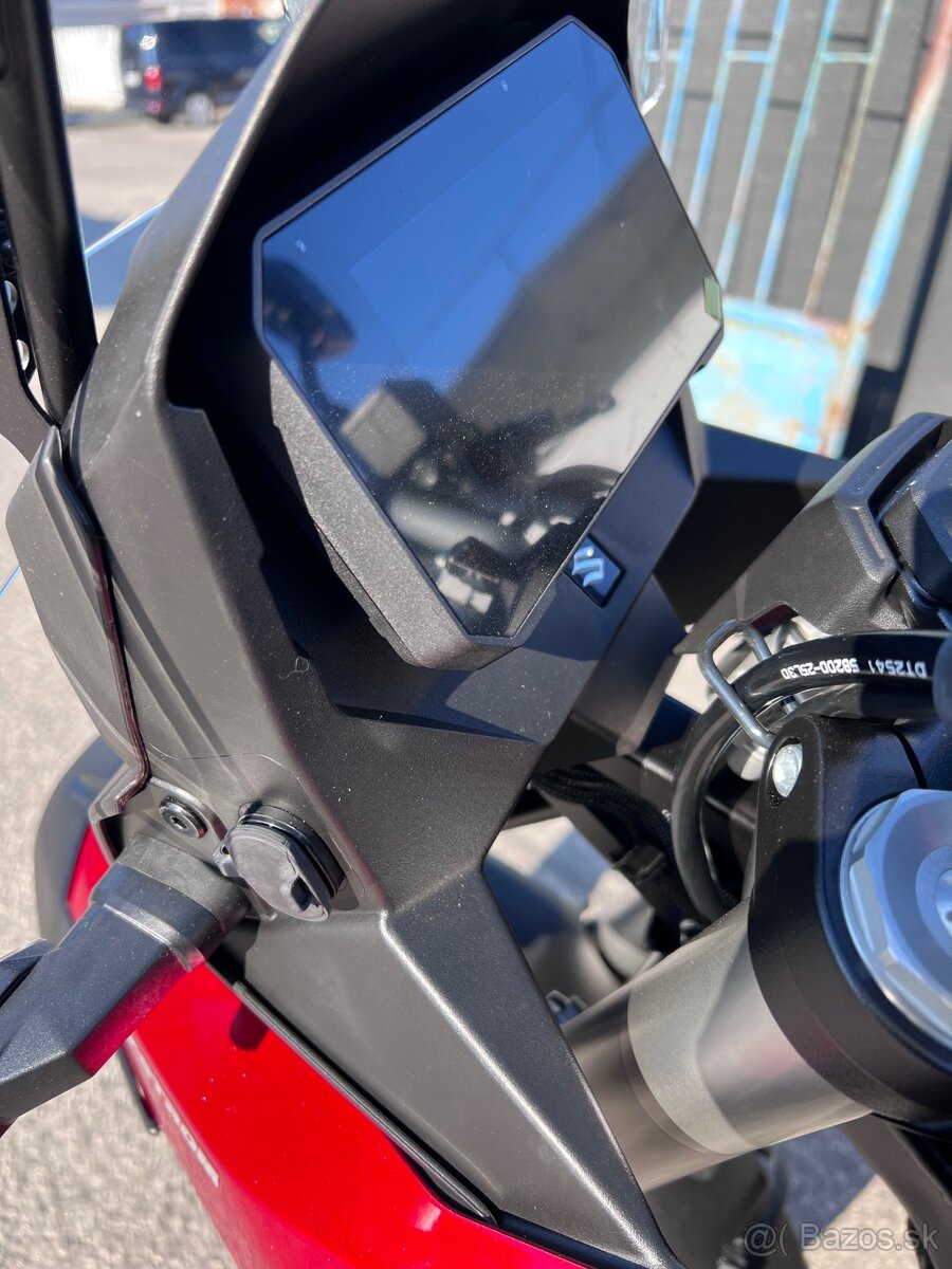 SUZUKI V-STROM 800 2026 - 12