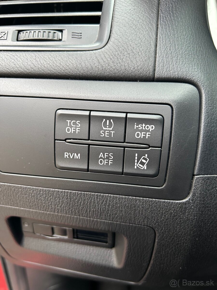 Mazda CX-5 2.2 Skyactiv-D 175k AWD Revolution A/T - 12