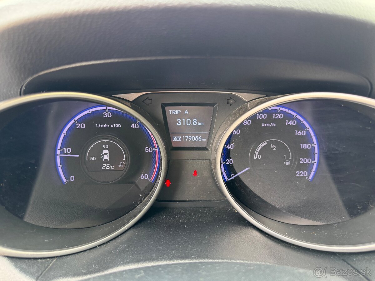 Hyundai ix35 2.0 CRDi VGT Premium 4x4 - 12